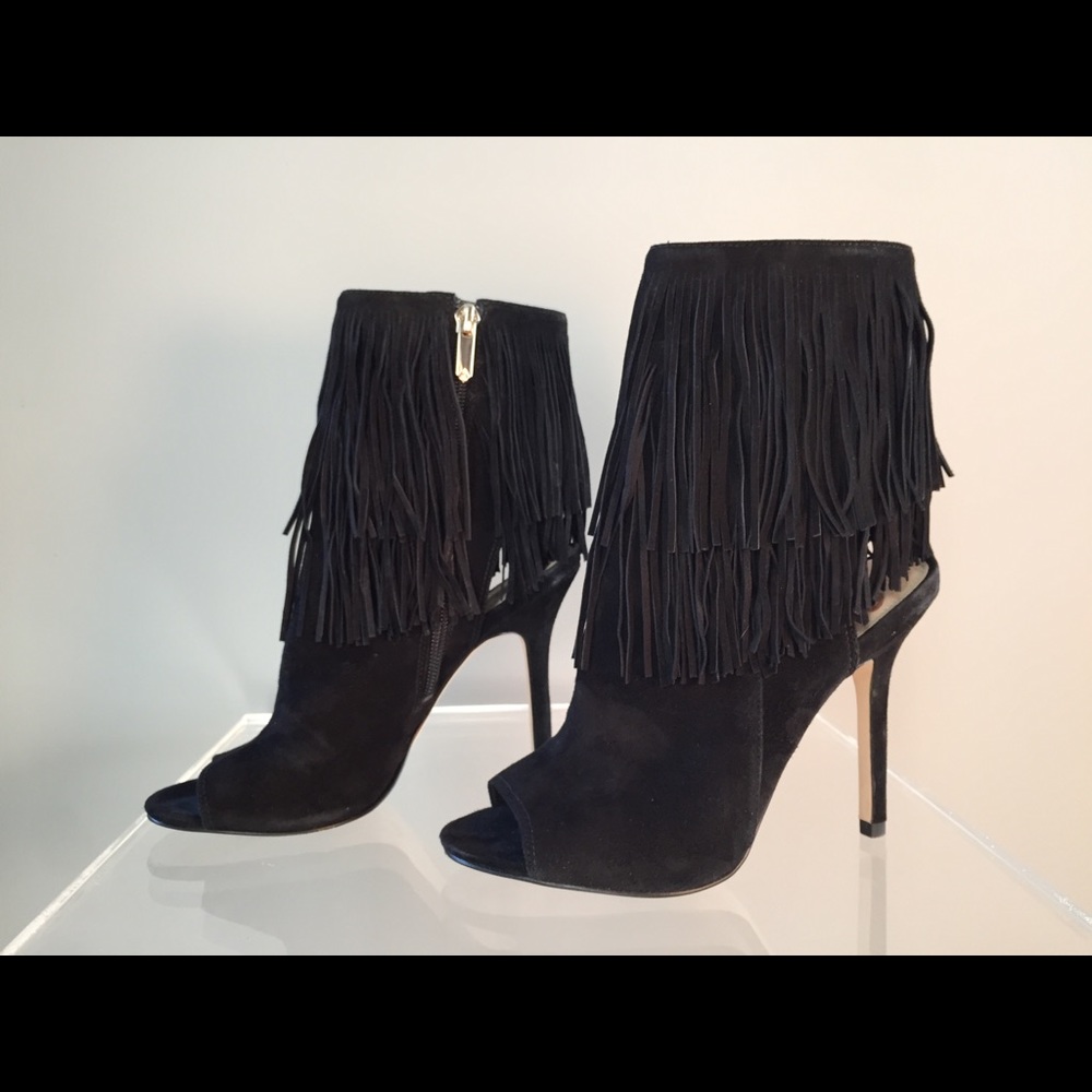 Arizona Peep Toe Suede Fringe Booties (black)